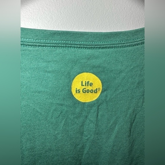 Life is Good Women’s Sz XXL Green Long Sleeve T-Shirt V-neck HEART TREE FLAG - Picture 3 of 7